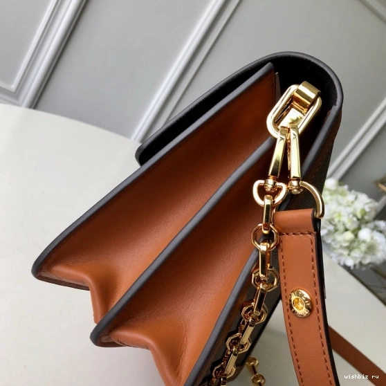 WIS Show） Spring Vuitton MM（2019 Louis Dauphine 0126